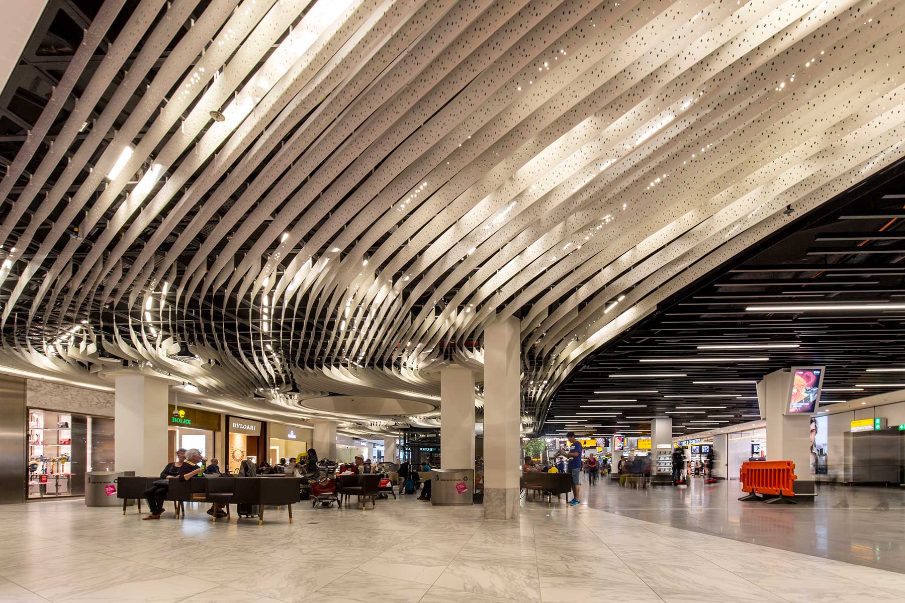 Schiphol Lounge 2 plafond