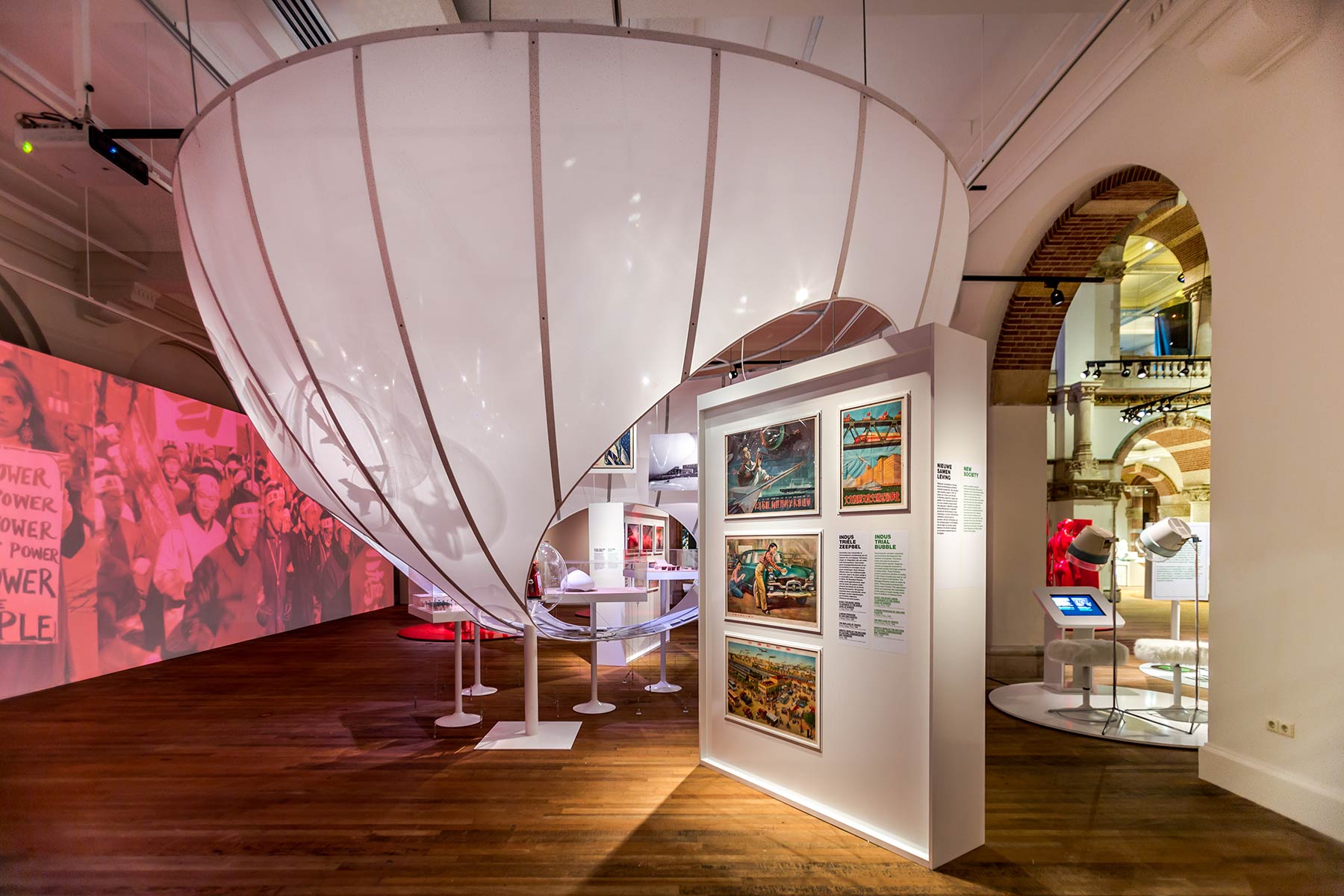 Tropenmuseum - The Sixties
