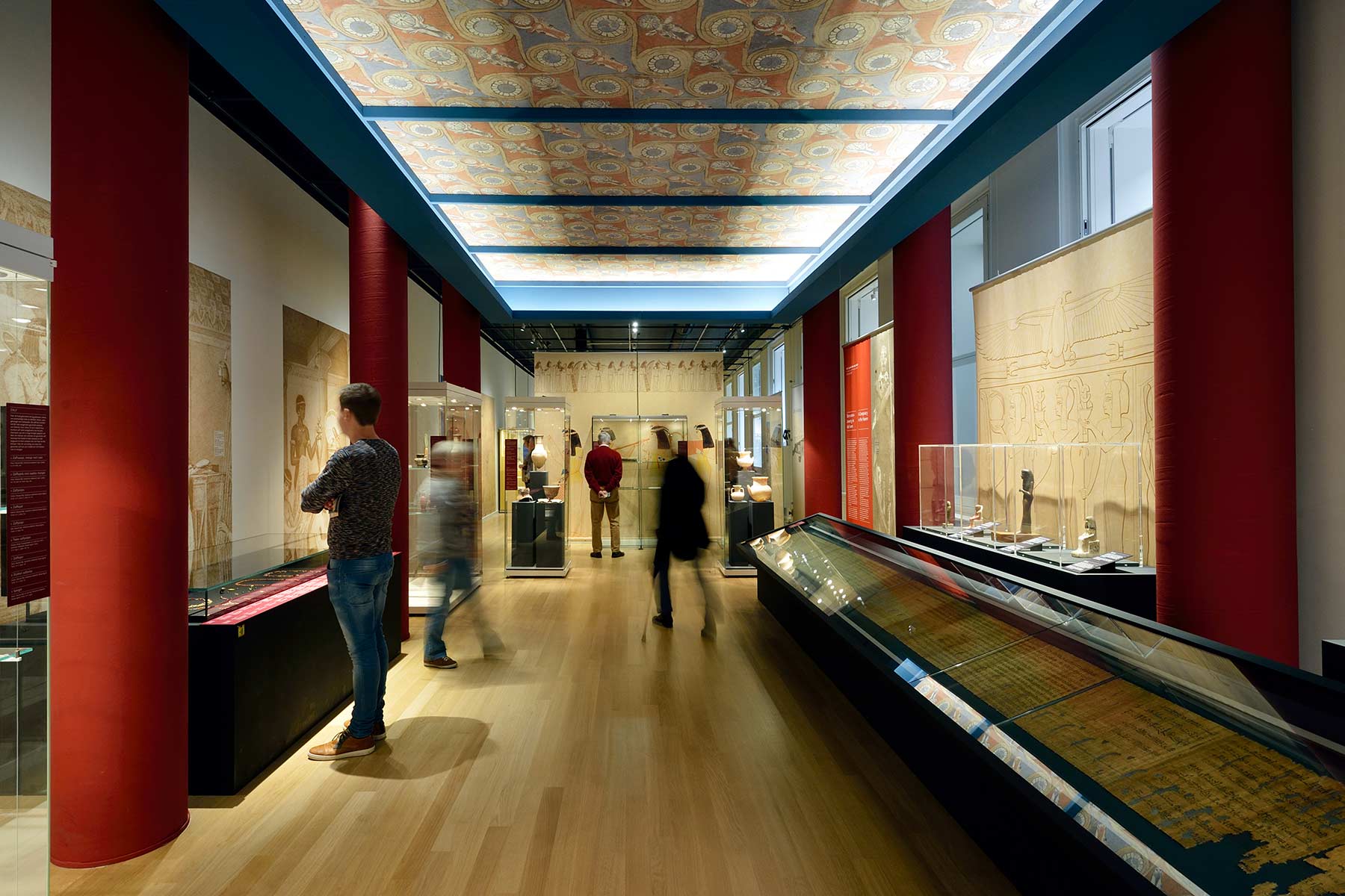 Rijksmuseum van Oudheden koninginnen van de nijl Kloosterboer tentoonstellingsbouw interieurbouw