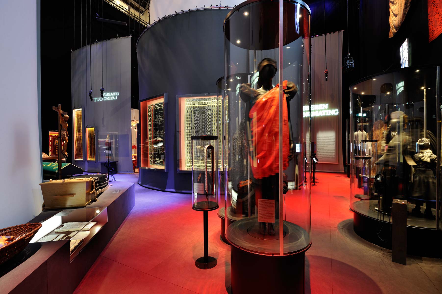 De Dood Leeft! - Tropenmuseum