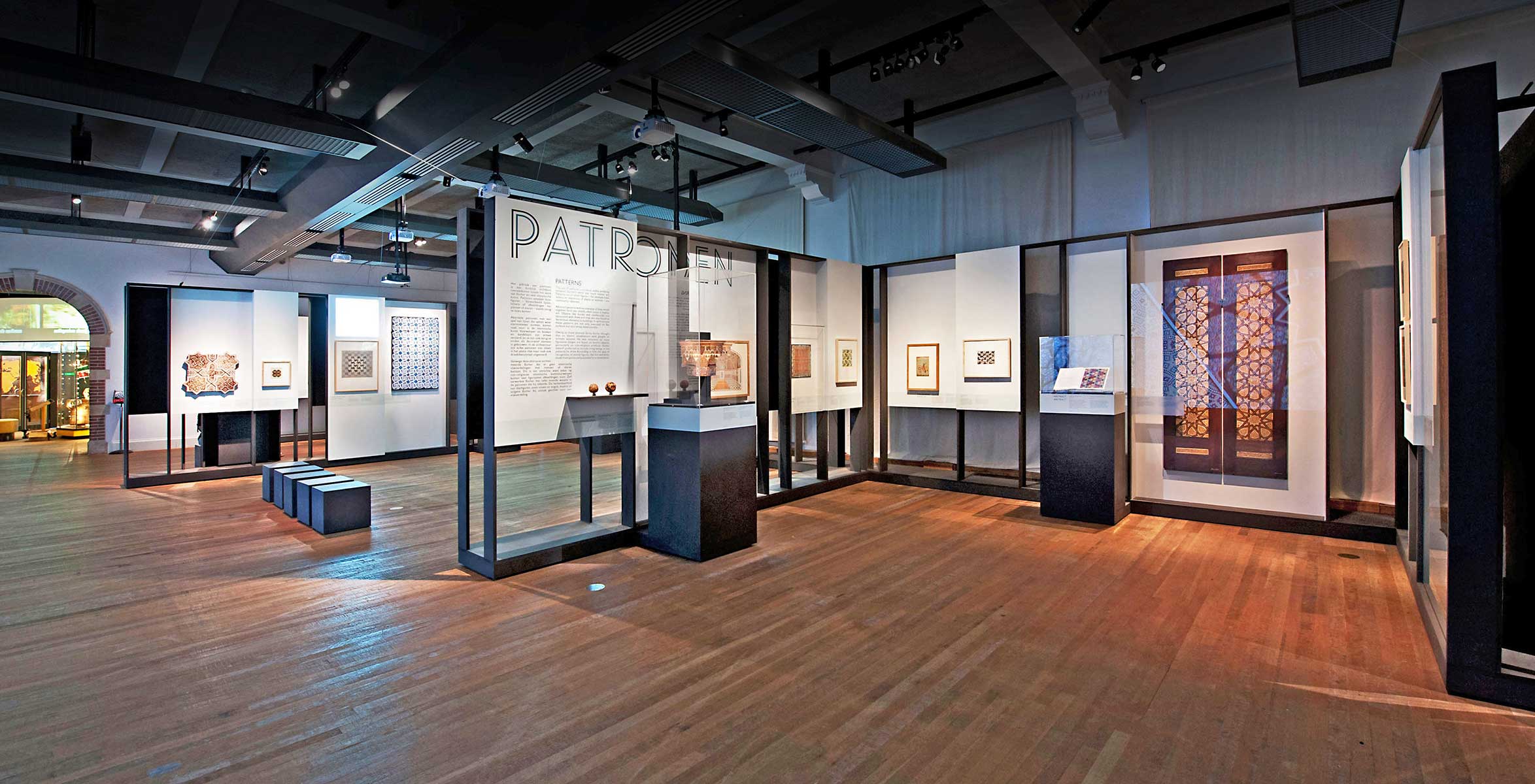 Tentoonstelling Escher Meets Islamic Art - Tropenmuseum