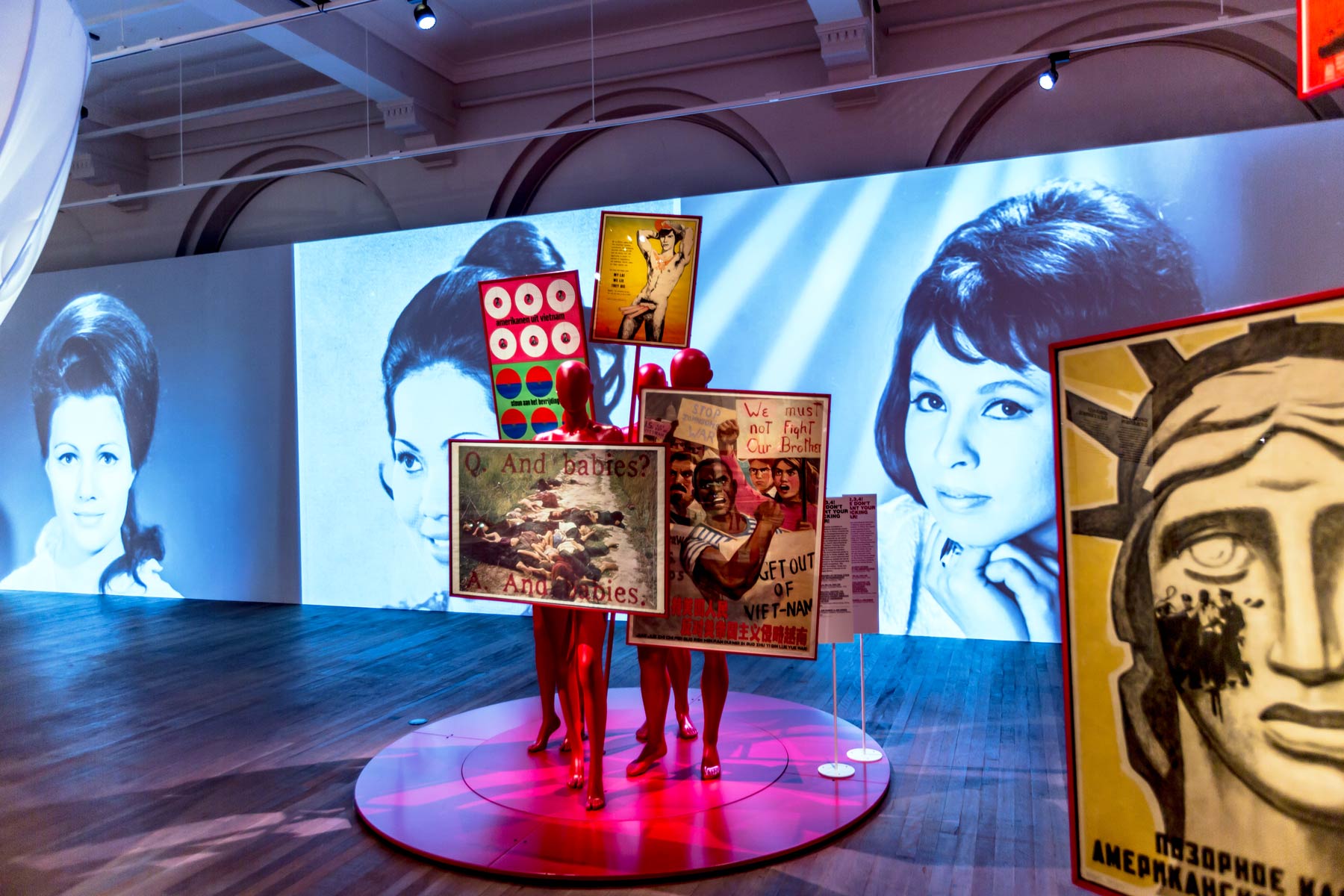 Tropenmuseum - The Sixties