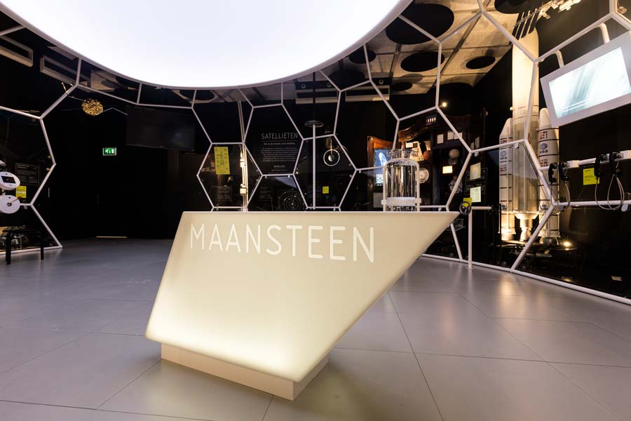 Maansteen